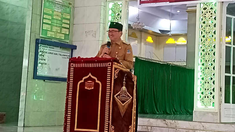 Safari Ramadan di Masjid Aziddin Malalayang, Andrei Angouw Ajak Umat  Perkuat Iman dan Kendalikan Diri - Media Digital